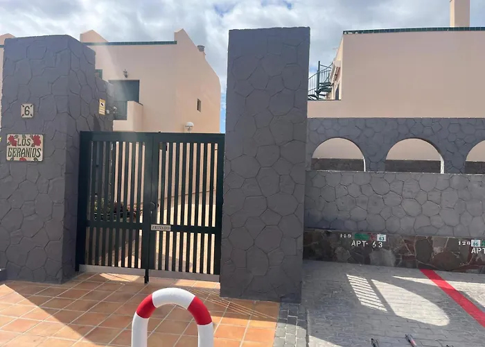 Casa Montana Amarilla 60 شقة طوستا ديل سيلونثيو